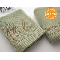 Personalisierte Babydecke Bestickte Baumwolle Zur Geburt Personalisierte Babydecke Bestickte Baumwolle Zur Geburt von Rosanbella