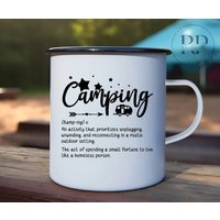 Emaille-Camping-Becher, Camping-Definition, Camping-Geschenk, Camper-Geschenk, Glücklicher Camper, Camp-Liebhaber, Naturliebhaber, Wanderliebhaber von RosePeriwinkle