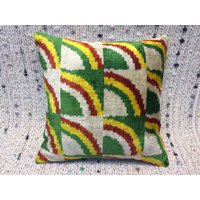 15x15 Seide Samt Kissenbezug Vintage Kelim Sofakissen Grün Kissen Gelb Boho Samtkissen von RoseSeasonPillow