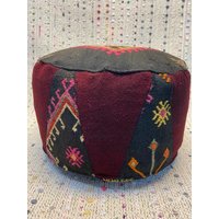 Couchtisch Vintage Kelim Pouf Fußhocker Ottoman Pouf Kleiner Tisch Antik Runde Runde Schlafzimmer Dekor Büro von RoseSeasonPillow