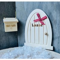Wichteltür Personalisiert Mit Briefkasten Wichteltür Personalisiert Mit Briefkasten von RoseandJack