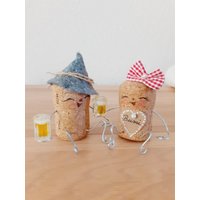 Weinkorken Upcycelt Dirndlhochzeit Oktoberfest Deko Caketopper Weinkorken Upcycelt Dirndlhochzeit Oktoberfest Deko Caketopper von RosenArtDesign