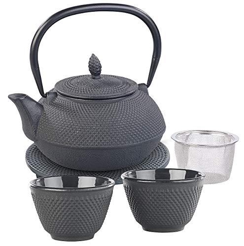 Rosenstein & Söhne Tee Set asiatisch: Asiatische Teekanne, Untersetzer und 2 Becher aus Gusseisen, schwarz (Asiatische Teekanne Set, Teegeschirr, Isolierbecher) von Rosenstein & Söhne