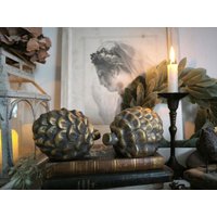 Liegende Zapfen Terracotta 2 Braun/Goldfarbene Größen Herbstdeko Weihachtsdeko Deko Haus Veranda Korb Tischdeko Geschenk Mitbringsel Liegende Zapfen Terracotta 2 Braun/Goldfarbene Größen Herbstdeko Weihachtsdeko Deko Haus Veranda Korb Tischdeko Geschenk Mitbringsel von Rosenundmehr