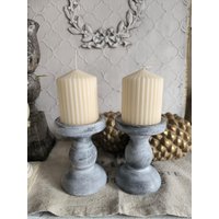 Shabbychic Hübscher Weiß/Grauer Kerzenständer Kerzenhalter Kerzenleuchter Keramik Stumpenkerzen Einzug Ganzjährige Deko Wohn/Schlafzimmer von Rosenundmehr
