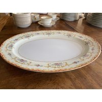 Vintage Noritake Oradell 16" Ovale Servierplatte. Unberührter Zustand. Hergestellt in Japan Vintage Noritake Oradell 16" Ovale Servierplatte. Unberührter Zustand. Hergestellt in Japan von RosiesArmoireUS