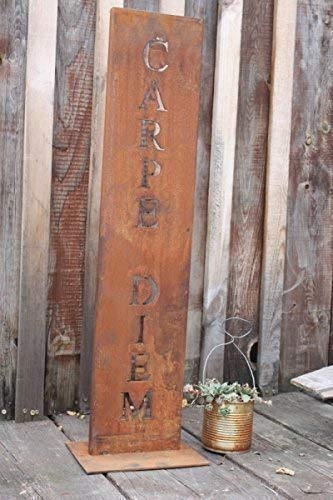Rostikal Carpe Diem Schild 100 cm Rost Deko für Garten Edelrost Stele Gartendeko auf Bodenplatte von Rostikal