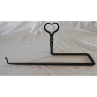 Handgeschmiedet Küchenrollenhalter Handgeschmiedet Küchenrollenhalter von RoweRunForge