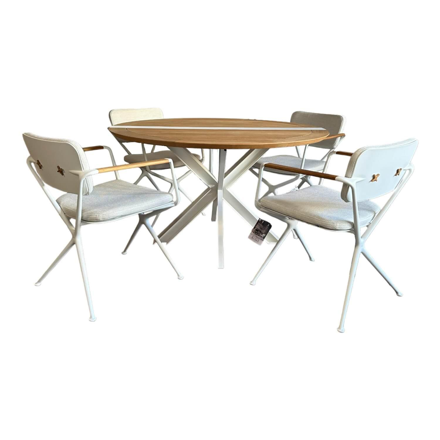 Outdoorgruppe Tisch Traverse Platte Teakholz 4 Stühle Exes Bezug Stoff Creme Ges... von Royal Botania