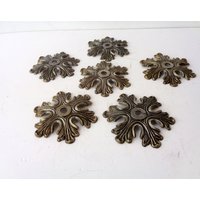 6 Metallteile Zur Restaurierung Von Antiken Möbeln Italien Hardware Anwendung Antike Möbel Verziert, Antik Bronze Patiniert Messing von RoyalVintageItalia