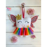 Neu Personalisierte Kinder Regenbogen Fee Flügel Tutu Zahnfee Kissen Mit Glitzer Krone Und Zauberstab von RubyLewisDesigns