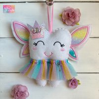 Personalisierte Zahnfee Kissen, Einhorn Haar Engel Fee Flügel, Mit Glitzer Krone Und Zauberstab Regenbogen Tutu von RubyLewisDesigns