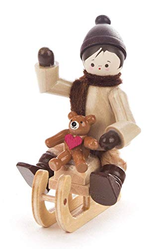 Rudolphs-Schatzkiste Miniatur Winterkind mit Teddy auf Schlitten H: 5,7cm NEU Erzgebirge Holzfigur Holzminiatur von Rudolphs-Schatzkiste