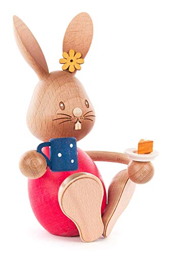 Rudolphs-Schatzkiste Osterhase Hase Stupsi mit Kaffeetasse u.Kuchen H: 11,2cm NEU Erzgebirge Osterfigur Osterdeko von Rudolphs-Schatzkiste
