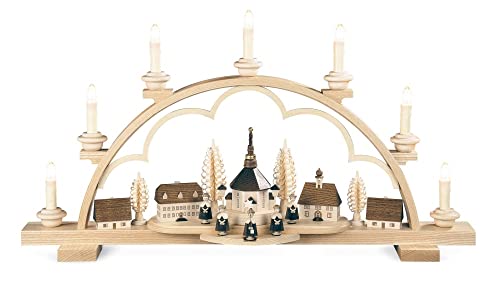 Rudolphs Schatzkiste Schwibbogen Dorf Seiffen mit Kirche BxHxT 64x35x13cm NEU Weihnachtssockel Kerze Teelicht Weihnachten Kerzenschmuck Tischschmuck Holzschmuck Holz Seiffen Erzgebirge Dekor von Rudolphs Schatzkiste