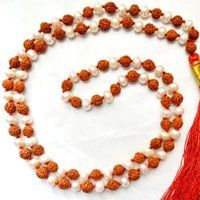 Echte Rudraksha Perlenkette, Perle Moti Mala Mit Langer Roter Quaste, 5 Mukhi 108 Perlen Im Faden, Rosenkranz Echte Rudraksha Perlenkette, Perle Moti Mala Mit Langer Roter Quaste, 5 Mukhi 108 Perlen Im Faden, Rosenkranz von RudrakshamWebStores