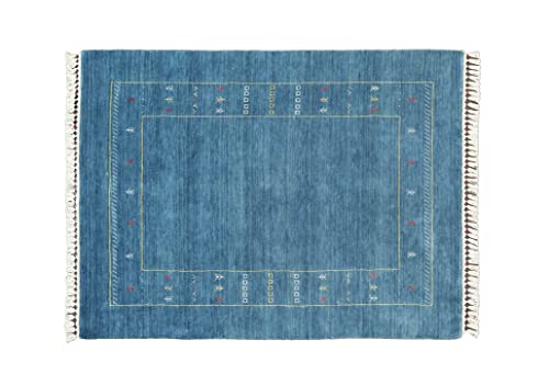 Moderner Teppich Lorry Buff GABBEH Home & Living 150 x 90 cm aus pflanzlicher Wolle in der Farbe Blau. Ideal für Jede Art von Umgebung: Küche, Badezimmer, Wohnzimmer, Schlafzimmer von Rug Emotion