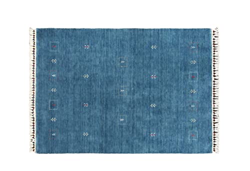 Moderner Teppich Lorry Buff GABBEH Home & Living 230 x 160 cm aus pflanzlicher Wolle in der Farbe Blau. Ideal für Jede Art von Umgebung: Küche, Badezimmer, Wohnzimmer, Schlafzimmer von Rug Emotion