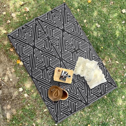 Rugium Korbteppich, Dünn, Faltbar, Garten-, Balkon- und Heimteppich – Wasserabweisender Gemusterter Picknick-Teppich, Leicht Zu Tragender Innen- und Außenteppich (Schwarz, 150x210) von Rugium