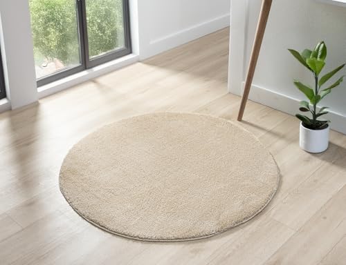 Moderner Wohnzimmerteppich, bequem, waschbar, Polyester, einfarbig, für den Innenbereich, mit niedrigem Flor, rutschfeste Filzunterseite, superweicher Teppich, Schlafzimmer, Flur, Hellbeige, 100 x CRL Moderner Wohnzimmerteppich, bequem, waschbar, Polyester, einfarbig, für den Innenbereich, mit niedrigem Flor, rutschfeste Filzunterseite, superweicher Teppich, Schlafzimmer, Flur, Hellbeige, 100 x CRL von Rugs by Desire