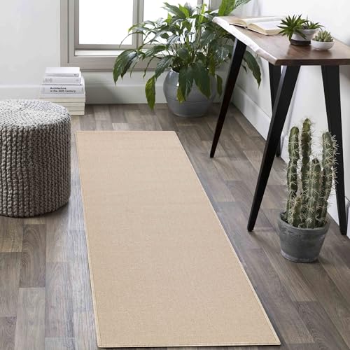 Rugs by Desire Simple Niederflor Teppiche Wohnzimmer - Moderne Getuftete Teppiche für Wohnzimmer mit Filzrückseite, Hellbeige, 57 x 220 cm Rugs by Desire Simple Niederflor Teppiche Wohnzimmer - Moderne Getuftete Teppiche für Wohnzimmer mit Filzrückseite, Hellbeige, 57 x 220 cm von Rugs by Desire