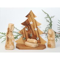 Olivenholz Krippe Handgeschnitzt Gesichtslose Figuren Holz Sterne Baum Kerzenständer Aus Dem Heiligen Land| Petites Crèches De Noël En Bois von RumisPlace