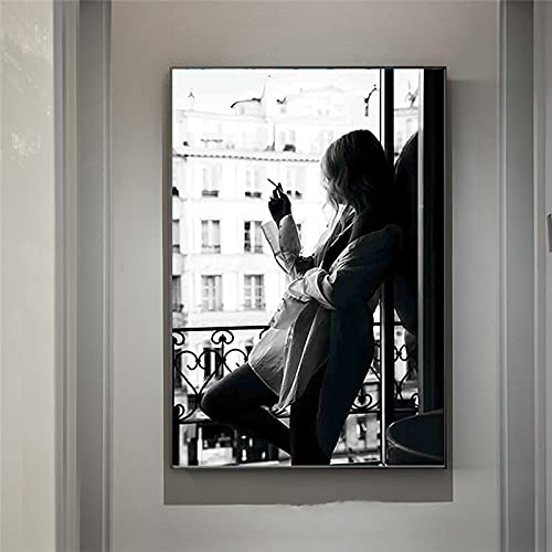 Mode Schwarz Weiß Rauchen Frau Am Fenster Poster und Druck Leinwand Malerei Wandkunst Bilder Dekoration Wandbild 40x60cm Rahmenlos von Rumlly
