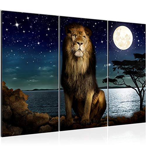 Runa Art Wandbilder Afrika Löwe Bild XXL Wohnzimmer Schlafzimmer Blau Nachthimmel Mond 120 x 80 cm 3 Teilig 022931a von Runa Art