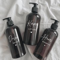Pumpsender Duschgel, Körperlotion, Handseife I Bad Deko Shampooflaschen Geschenk Einzug Neues Zu Hause Aufbewahrung Shampoo, Duschgel Pumpsender Duschgel, Körperlotion, Handseife I Bad Deko Shampooflaschen Geschenk Einzug Neues Zu Hause Aufbewahrung Shampoo, Duschgel von RundeSacheDE