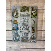 Alice Im Wunderland Schild, Buch Deko, Film Dekor Geschenke Für Sie, 8x11 Metall Blechschild, Weihnachtsgeschenke von RunnemedeDesign