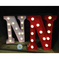 Buchstabe N - Metall Karneval Stil Festzelt Licht, Led Leuchtbuchstabe Batteriebetrieben | Verschiedene Farben Perfektes Nachtlicht Geschenkidee Buchstabe N - Metall Karneval Stil Festzelt Licht, Led Leuchtbuchstabe Batteriebetrieben | Verschiedene Farben Perfektes Nachtlicht Geschenkidee von RupandFornCreative