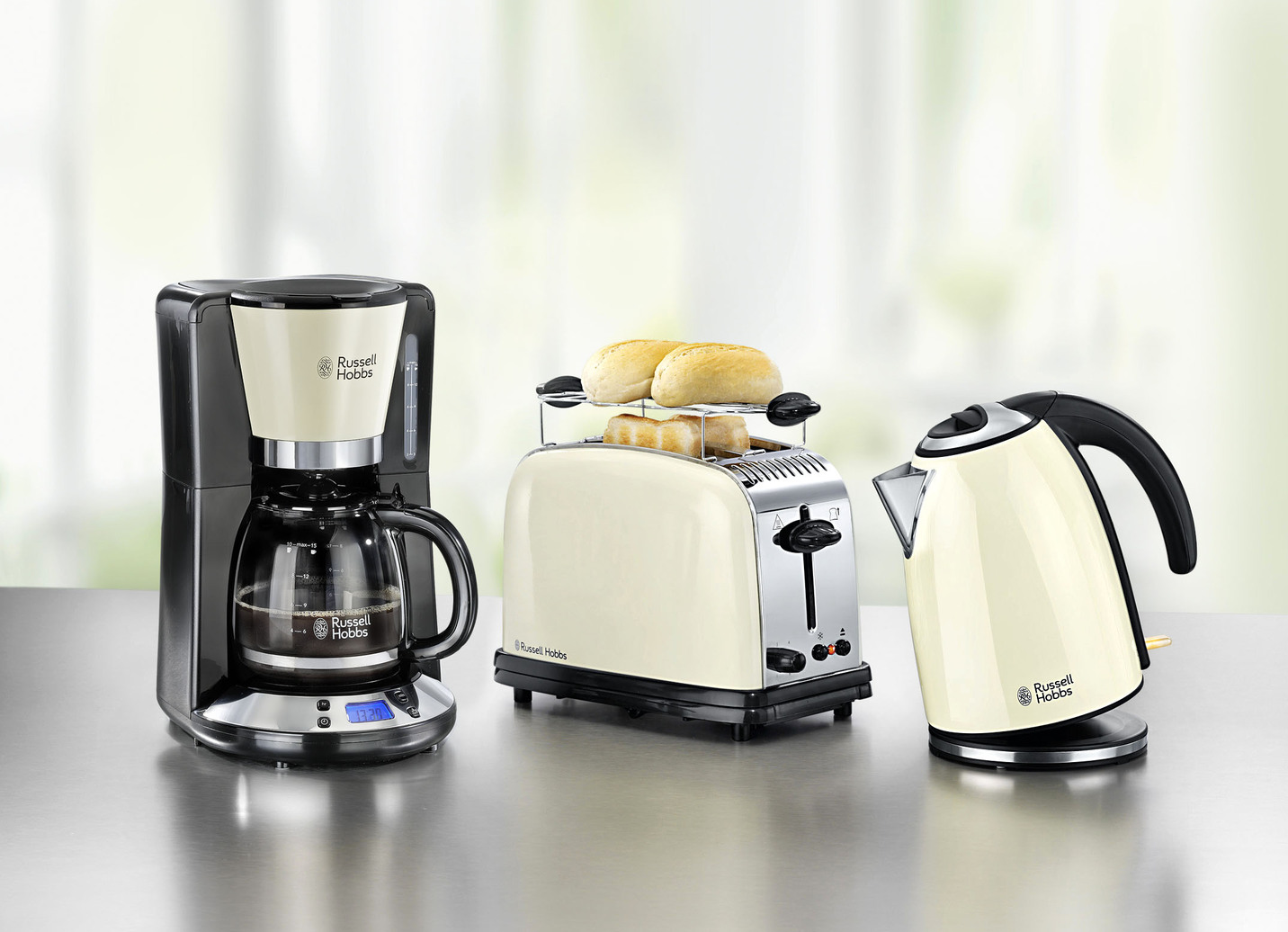 Frühstücksserie aus hochwertigem lackiertem Edelstahl, Toaster, Creme Frühstücksserie aus hochwertigem lackiertem Edelstahl, Toaster, Creme von Russell Hobbs