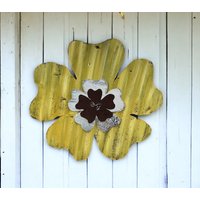 Geriffelte Zinnblume/Dose Doswood Blume/Handbemalte Zinnblume/Handbemalte Zinnblume von Rustaroundtheedges