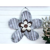 Gewellte Blechblume/Rustikale Metallblume Gartendeko von Rustaroundtheedges