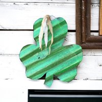 Gewelltes Zinn Kleeblatt, St Patricks Dekor, Rustikales Patrick Handgemachtes St. Patricks Dekor von Rustaroundtheedges