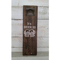 Es Ist Bier30 Flaschenöffner-Reclaimed Palette Holz Flasche Öffner-Cap Catcher-Wand Montiert Flaschenöffner-Geschenke Für Ihn-Bbq Dekor-Mann Höhle von RustedRoost