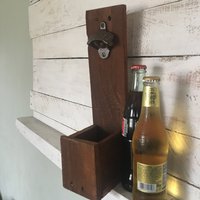 Holz Flaschenöffner-Wand Montiert Flaschenöffner-Bottle Cap Catcher-Geschenke Für Him-Man Cave-Custom-Personalize von RustedRoost