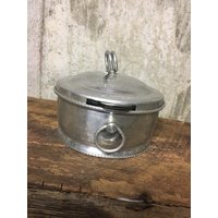 Gehämmertes Aluminium, Gehämmert Aluminium Bedeckt Schale, Servierschale, Aluminiumschale, Pyrex Halter, Deckel Auflauf von RusticBuckets