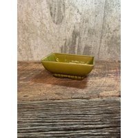Vintage Grüne Übertöpfer, Keramik Vase, Keramik, Grüne Mcm Grüner Retro Avocadogrüner Übertöpfer von RusticBuckets