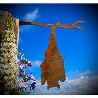 Äußeres Rusty Rustikales Metall Hängen Schlafplatz Fledermaus Fledermäuse Garten Kunst Wand Zaun Topper Tor Hof Skulptur Geschenk von RusticGardenArtShop