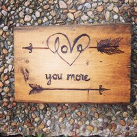 Liebe Dich Mehr Leicht Fleckig Custom Holz Verbrannt Zeichen Auf Altholz von RusticGrooves
