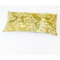 Mais Gold Sea Swirls Batik Baumwolle Lendenkissen 12 X 24 Mais Gold Sea Swirls Batik Baumwolle Lendenkissen 12 X 24 von RusticLoom