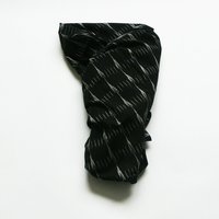 Schwarz Grau Pfeil Streifen Baby Swaddle - Handwerker Gewebt Ikat Babydecke Baby-Geschenk von RusticLoom
