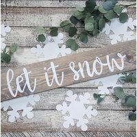 Rustikales Let It Snow Handbemaltes Schild - Perfekter Winterlicher Akzent Für Dein Zuhause Rustikales Let It Snow Handbemaltes Schild - Perfekter Winterlicher Akzent Für Dein Zuhause von RusticLoveAbode