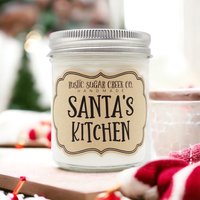 Santa's Kitchen Duftkerze Aus Sojawachs, Handgefertigt, Sauberes Abbrennen, 3 Größen Und Geschenkbox von RusticSugarCreekCo
