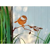 Rostiger Spatz Auf Einem Ast - Gartenverzierung Für Den Außenbereich Außen Metallkunst Zaun- Und Wanddekoration Gerostetes Metall von RustySparrowDesign