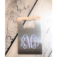 Personalisierte Edelstahl Brieftasche/Kreditkarten Größe Flaschenöffner von RyanMaeDesigns