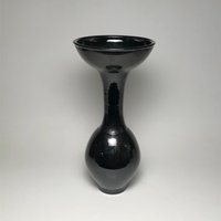 Große Schwarze Flasche Vase von Ryanjgreenheck