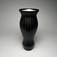 Schwarze Celadon Gefütterte Vase von Ryanjgreenheck