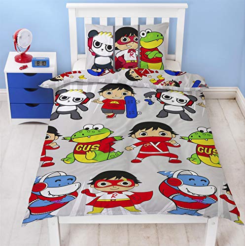 BATMAN Ryans World Gang Bettbezug für Einzelbett, wendbar, offizielles Merchandise-Produkt, mit rotem Titan, Combo Panda und Gus von Batman